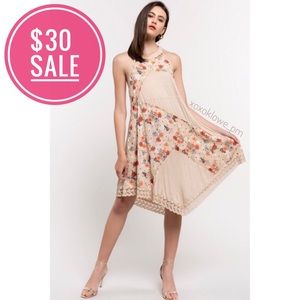 🔥 SALE Floral Print Halter Neck Midi Dress